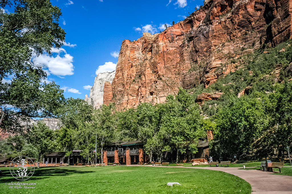 Zion Canyon Lodge and courtyard.