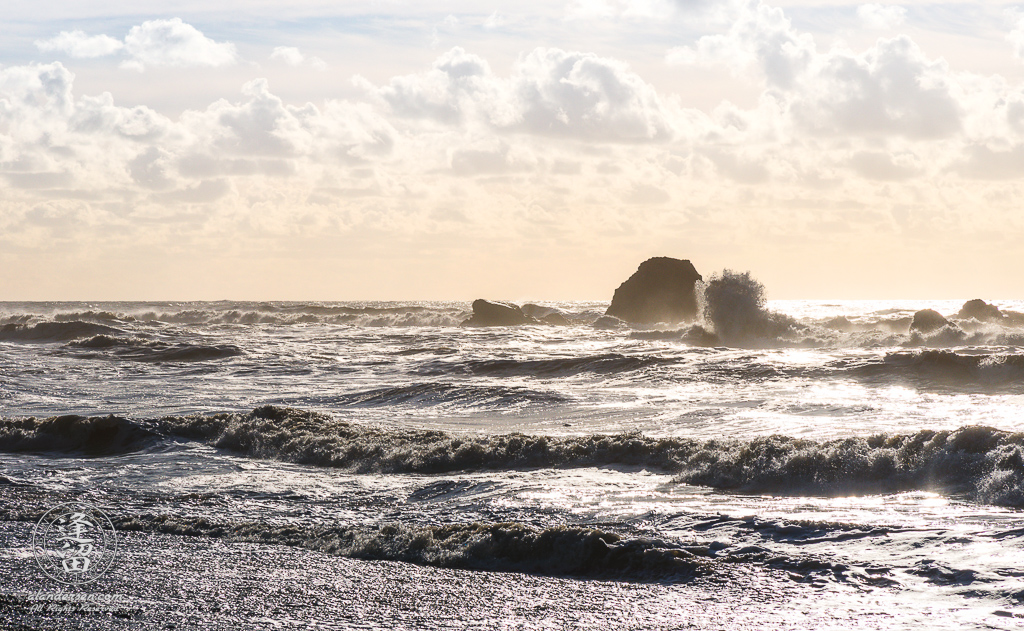 Waves crashing against the rocks on Ruby Beach at Washington's Olympic Peninsula.