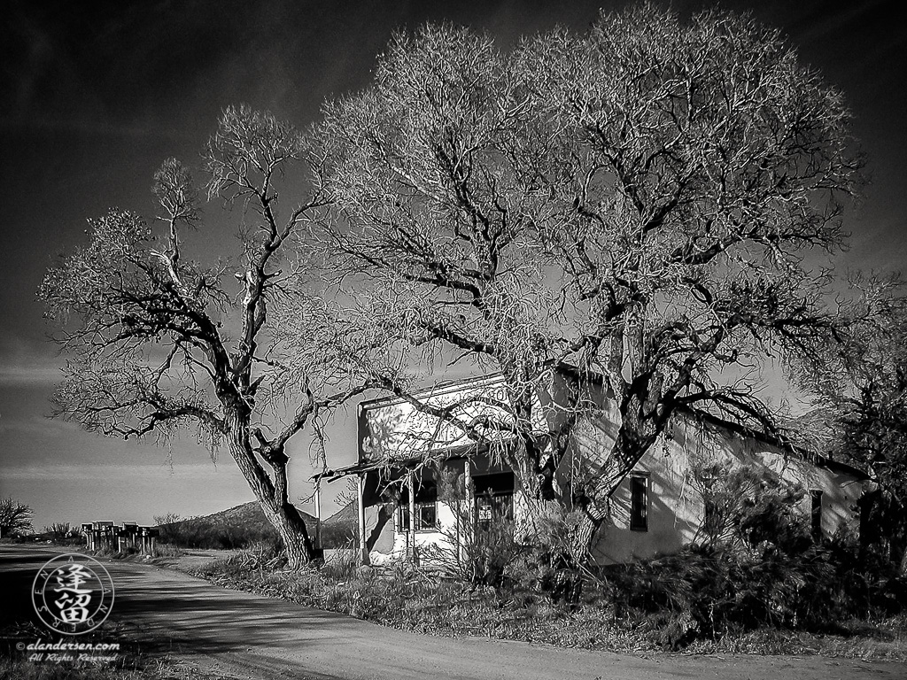 Abandoned Joe Bono Saloon.