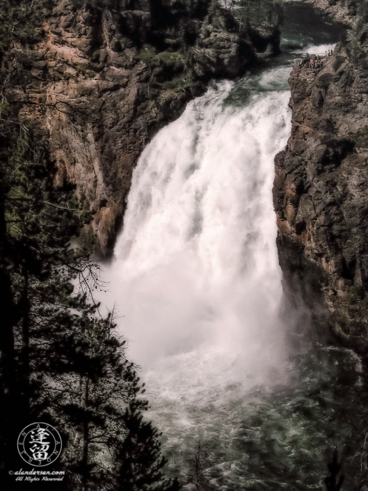 Upper Falls of Yellowstone River and Brink of Upper Falls viewing area.