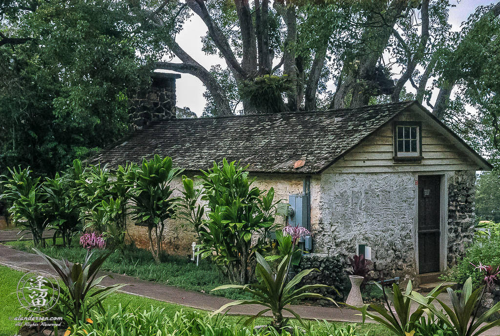 Old original building at Tedeschi Vineyards.