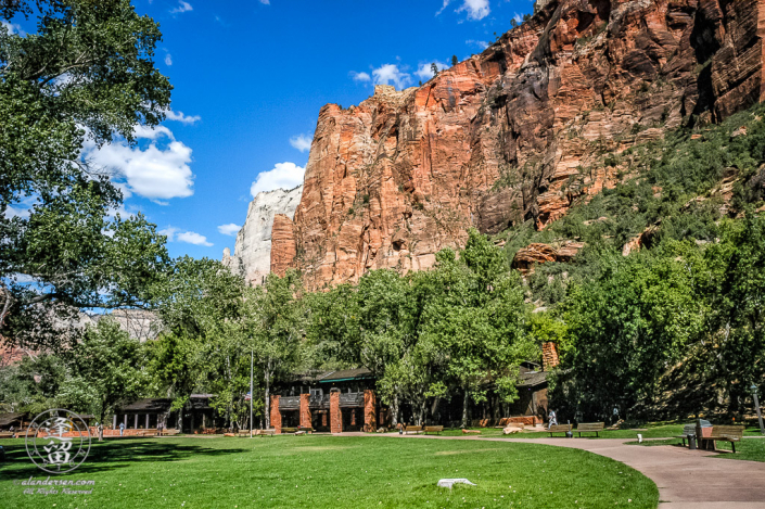 Zion Canyon Lodge and courtyard.