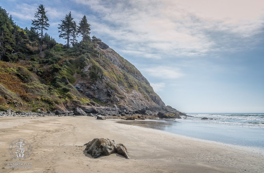 Crescent Beach Overlook platform atop a hill at Crescent Beach in Northern California.